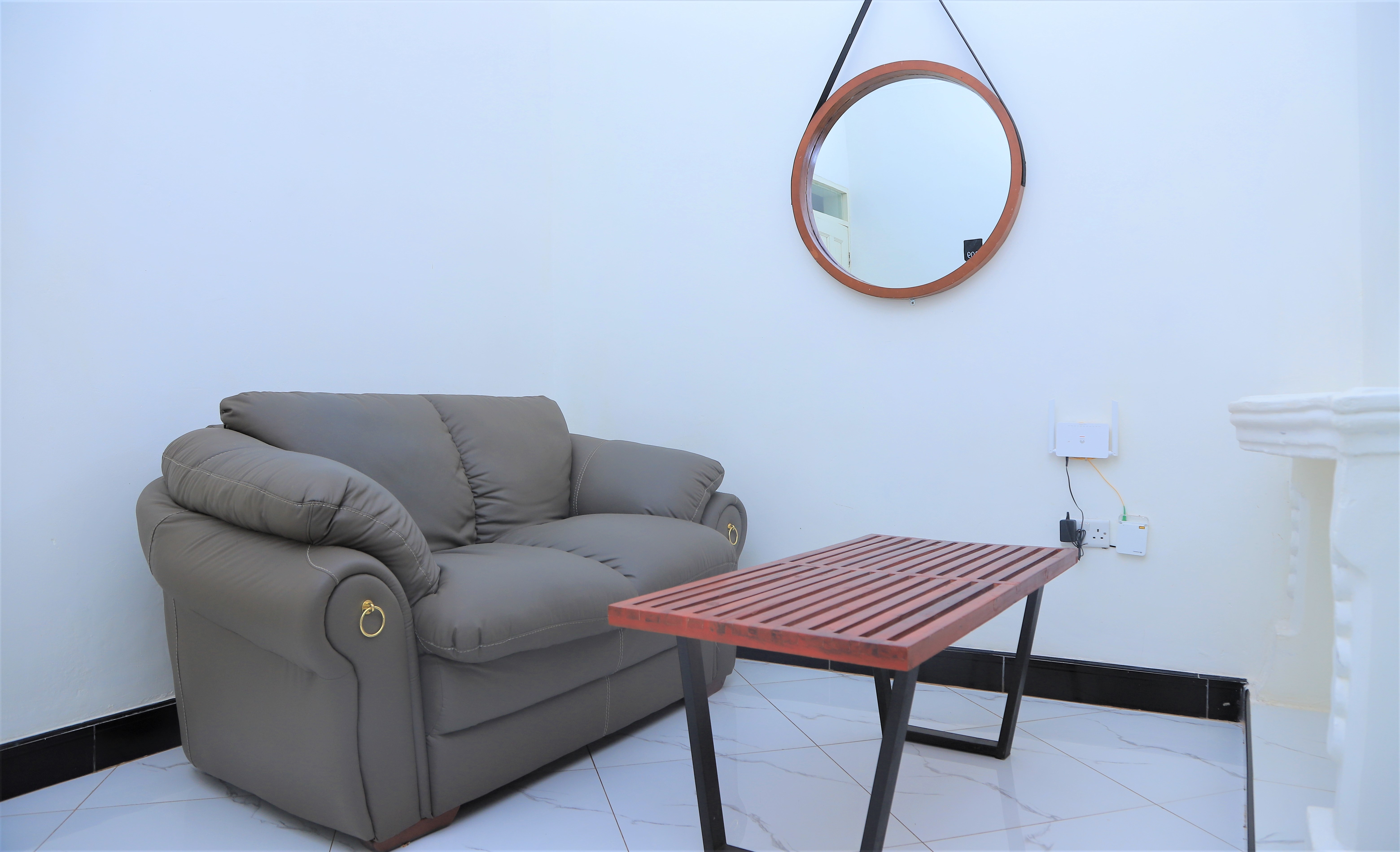 The Marina Stays - Luxury lakeside suite 7